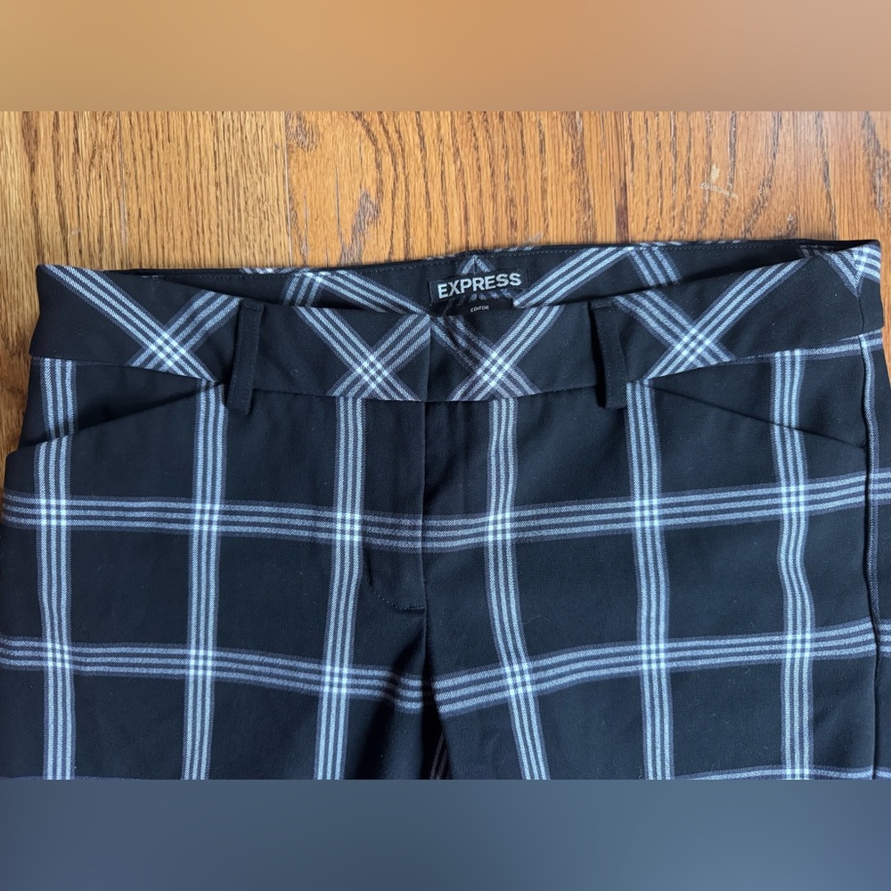 Express “Editor” Black and White Plaid Pants Slacks Size 4R - Picture 3 of 12